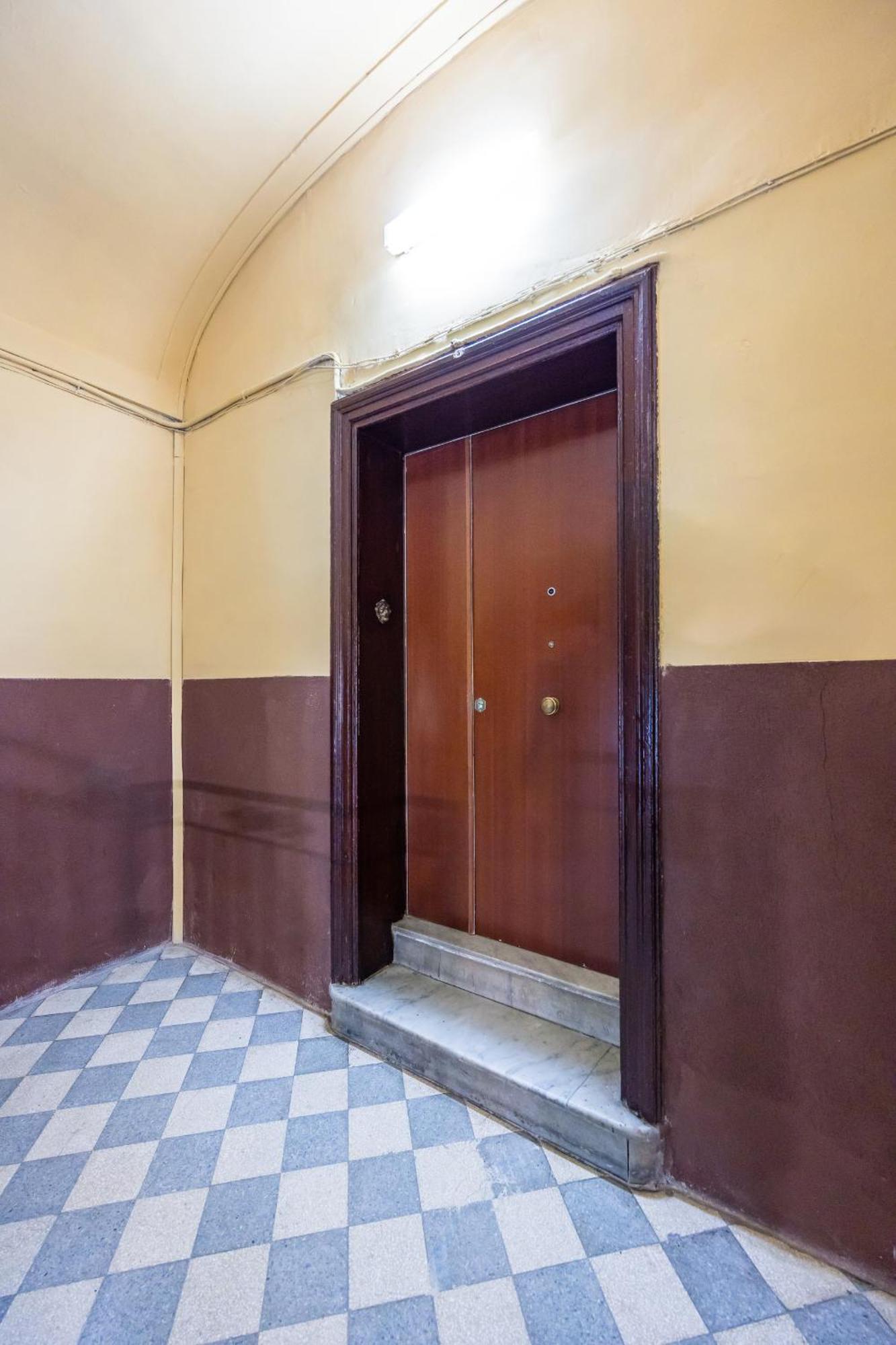 Via Milano Station * Neapel