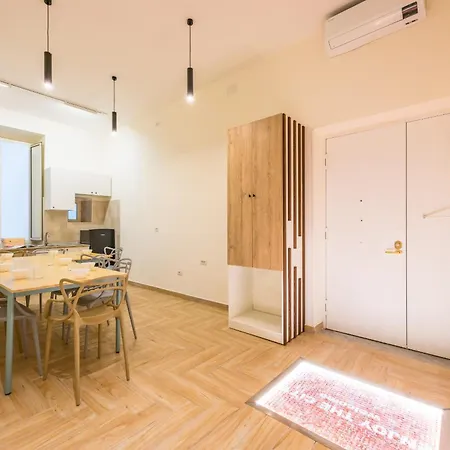 Via Milano Central Station Apartment Naples Exterior photo